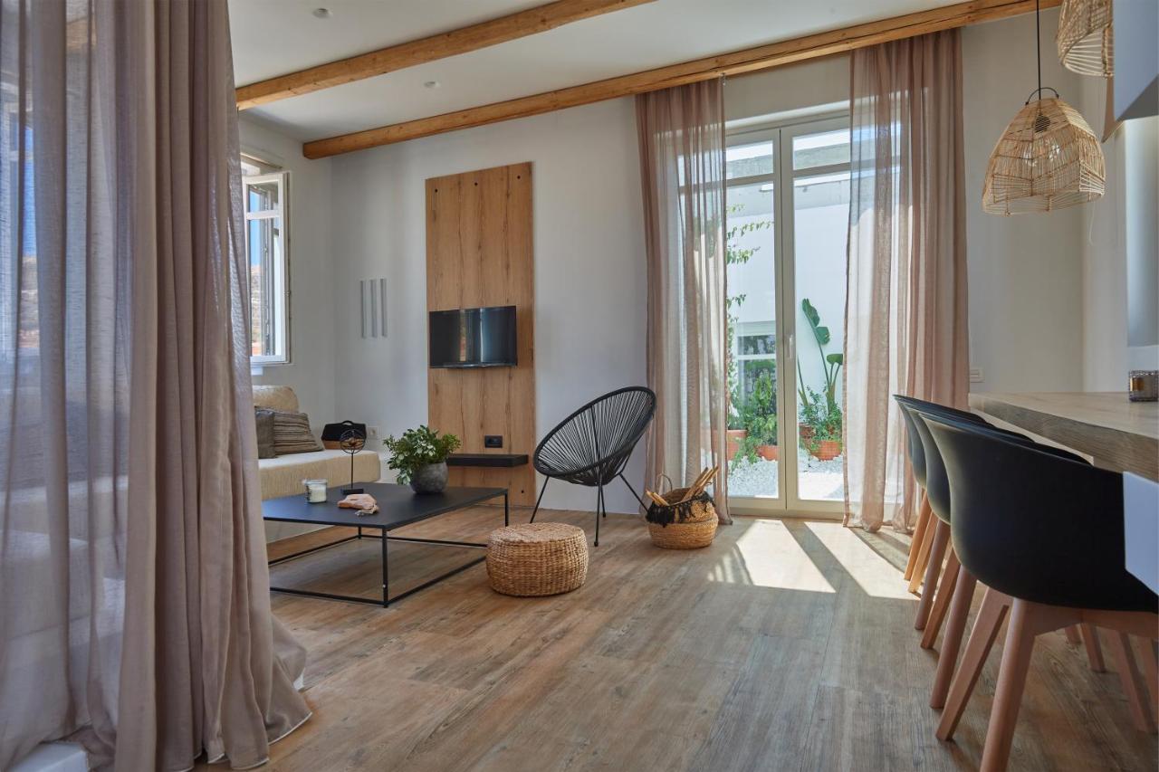 Casa Mardiva Terra Apartment Парос Екстериор снимка